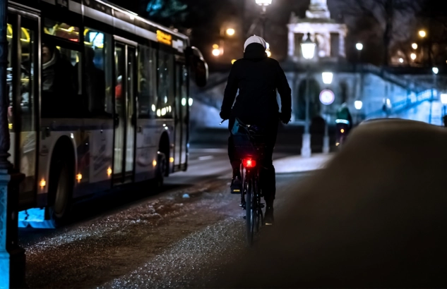 Visibilite et securite S equiper pour le velo de nuit Intersport