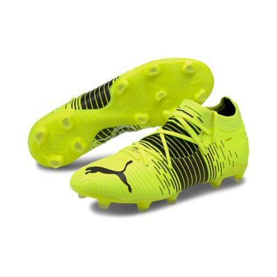 crampon de foot intersport