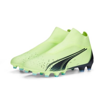 chaussure de foot vissé moulé