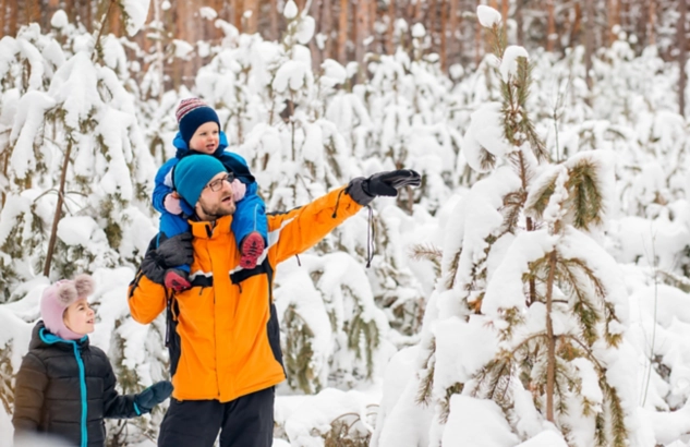 Randonner en hiver : bien s'équiper et préparer son parcours | Intersport