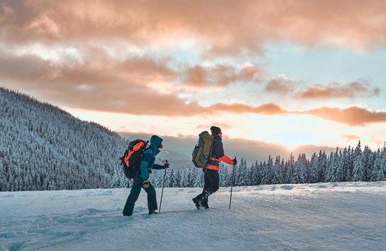 Randonner en hiver bien s equiper et preparer son parcours Intersport