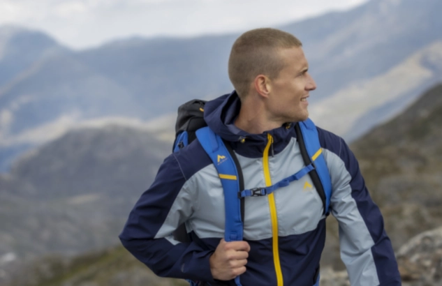 Comment bien choisir sa tenue de randonnee Intersport