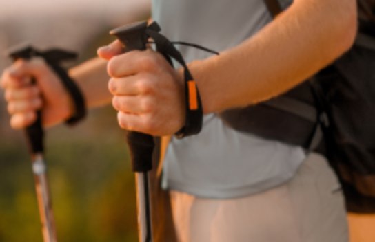 Pratiquer la marche nordique nos conseils Intersport