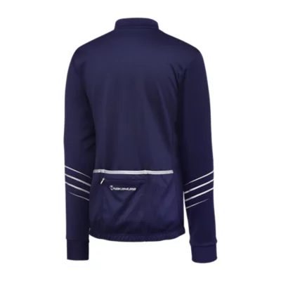 De trois quarts arrière