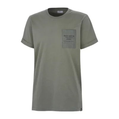 De trois quarts avant