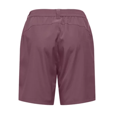 De trois quarts arrière