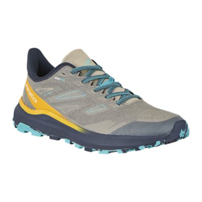 Intersport shop chaussure trail