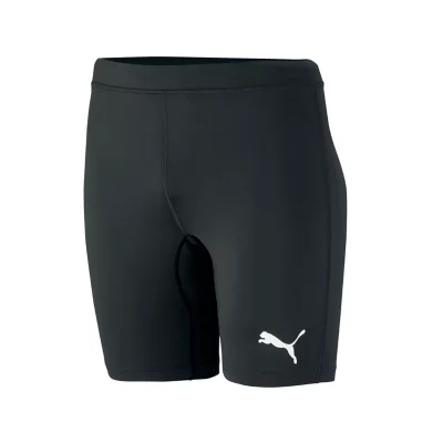 De trois quarts avant