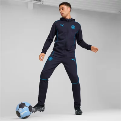 Peignoir à Capuche Polaire Garçon Manchester United F.C. - Officiel, Doux Et Chaud, Imprimé Club Complet - Cadeau Idéal Jeune Fan Red Devils
