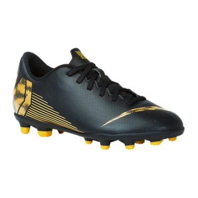 chaussure de foot nike pour enfant