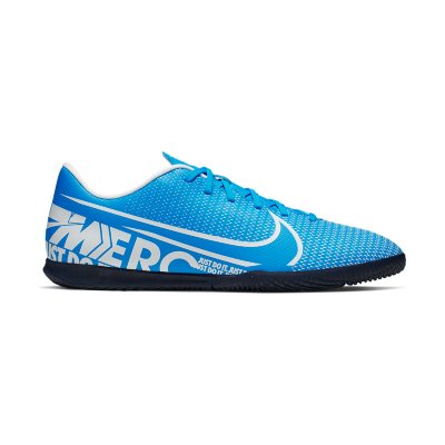 chaussure foot salle nike intersport