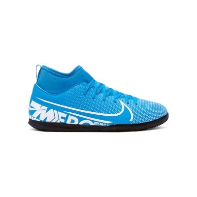 chaussure de foot intersport