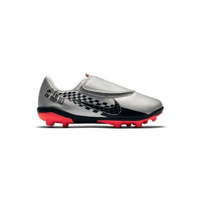 chaussure foot intersport