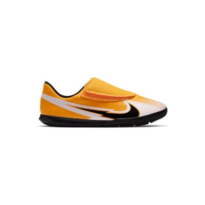 intersport chaussure de foot