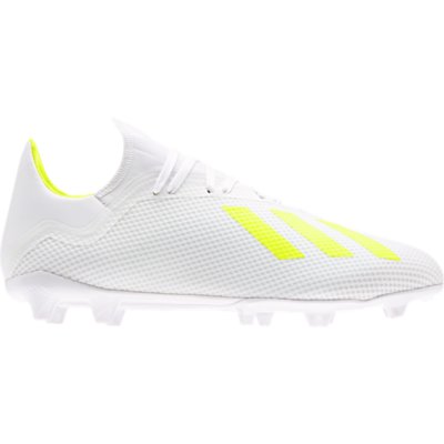 chaussure de foot adidas moulée