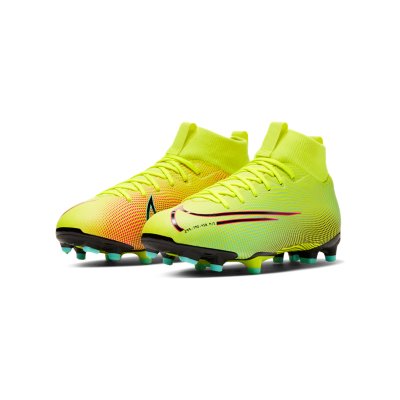 intersport chaussure de foot mercurial