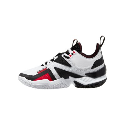 chaussure basket intersport