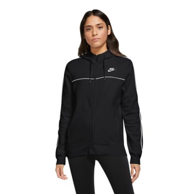 Pull nike intersport femme new arrivals