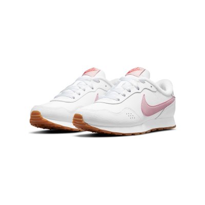 intersport basket fille nike