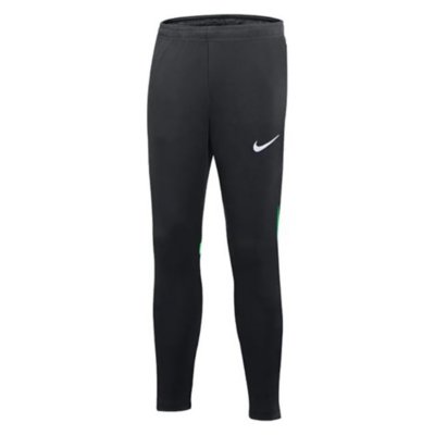 Top 10 shorts Nike dotés de la technologie Dri-FIT pour ... - L'Équipe