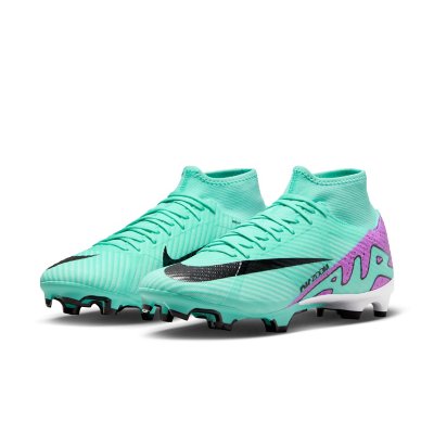 Intersport store crampon nike