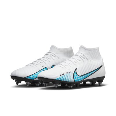 crampons nike intersport