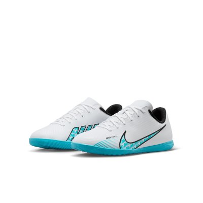 Chaussure futsal store nike intersport