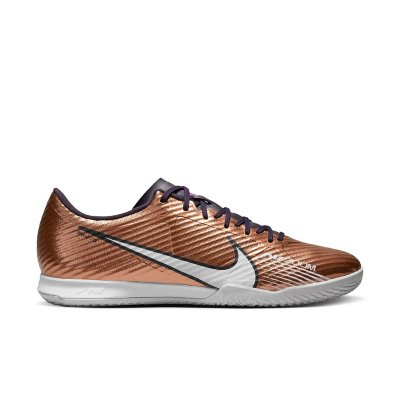 chaussure foot salle nike intersport