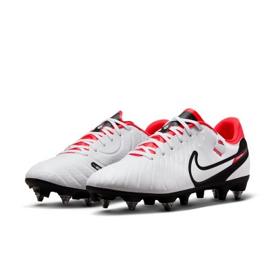 Chaussure de foot clearance vissé moulé