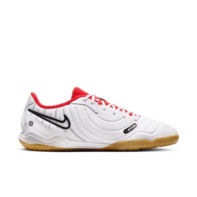 chaussure futsal intersport