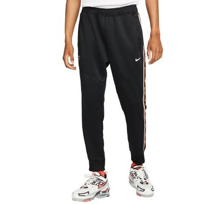 Intersport jogging 2025 nike homme