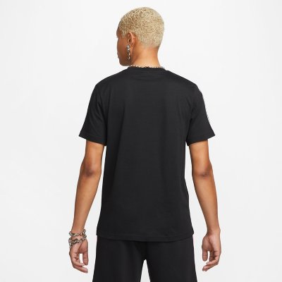 tee shirt nike intersport