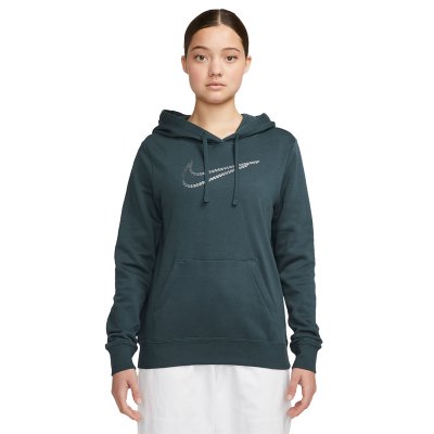 Intersport pull 2025 nike femme