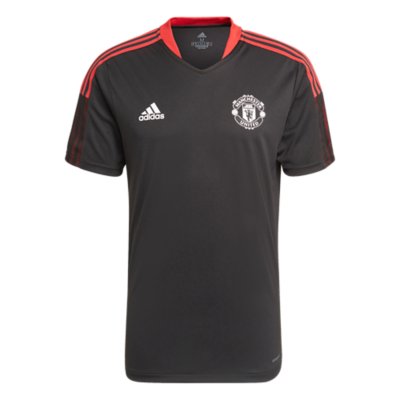 Le troisième maillot 2021-2022 de Manchester United officialisé