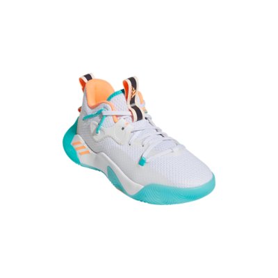 Intersport chaussure hotsell de basketball jordan