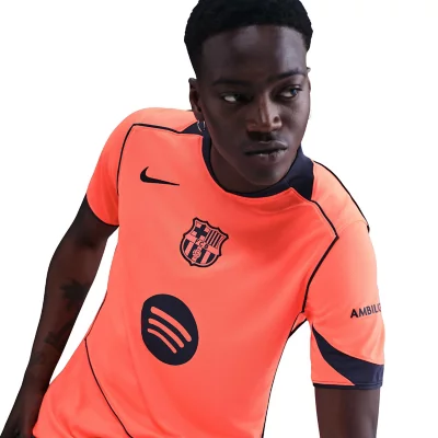 Kaat Tilley - En vente sur France