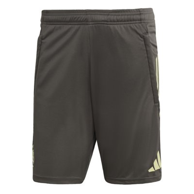 short d'entraînement de football homme real madrid tiro 25 competition