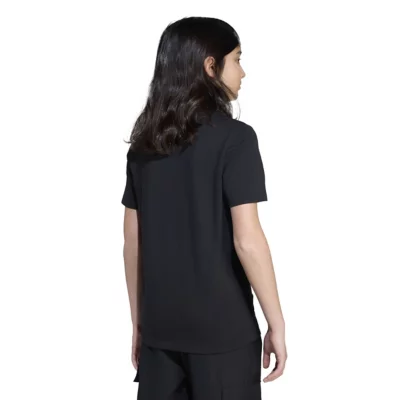 De trois quarts arrière