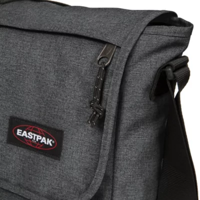 Sac Eastpak Delegate EK07611D – Bandoulière Bleu, Ordinateur, Occasion Très Bon état