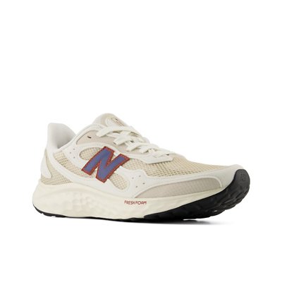 New Balance Maris