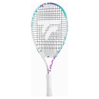 De trois quarts avant