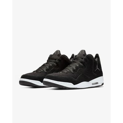 intersport chaussure de basketball jordan