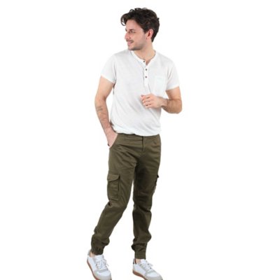 Page 17 Pantalons et pantacourts homme INTERSPORT